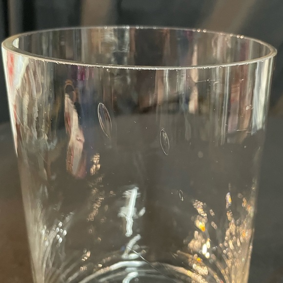 Clear Glass Cylinder Vase - Picture 4 of 4